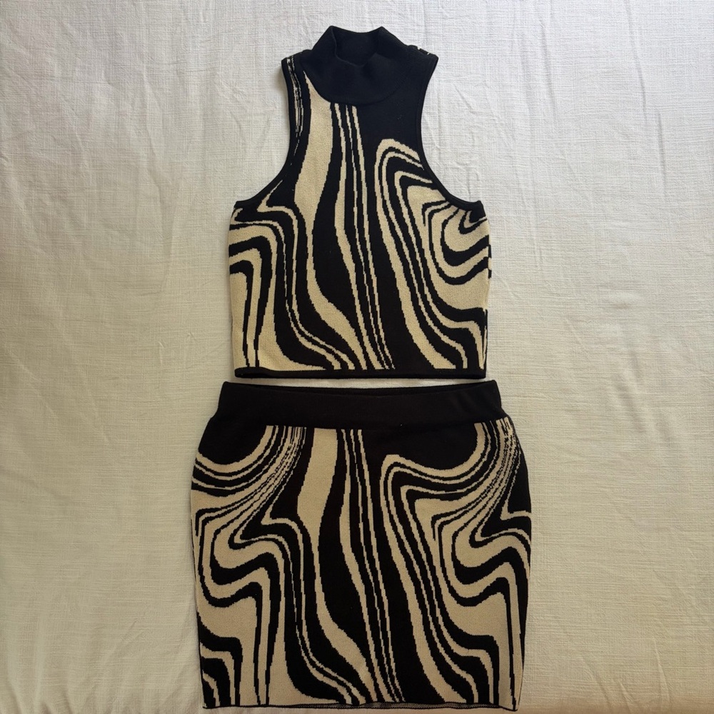 Abstract Knit Two-Piece Skirt Set